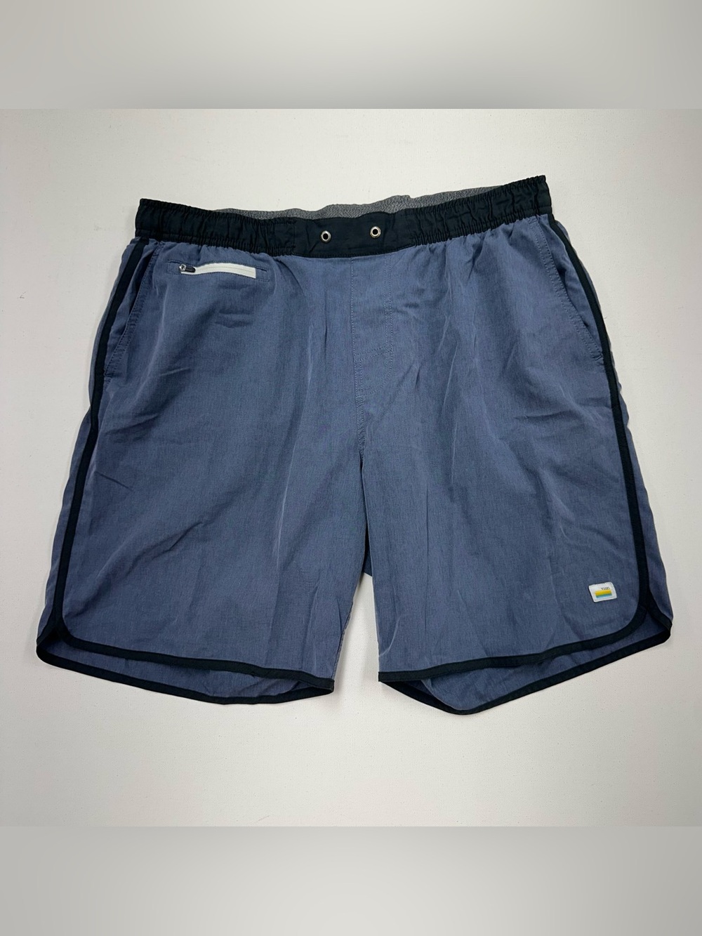 Vuori Banks Shorts Mens 2XL Blue 8” Stretch Athletic Performance Workout V330
